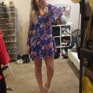 Off the shoulder bell sleeve floral dress